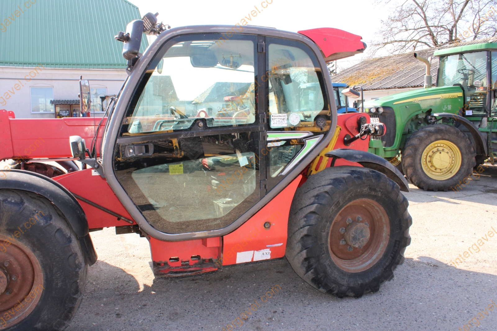 Teleszkópos rakodó - Manitou 38