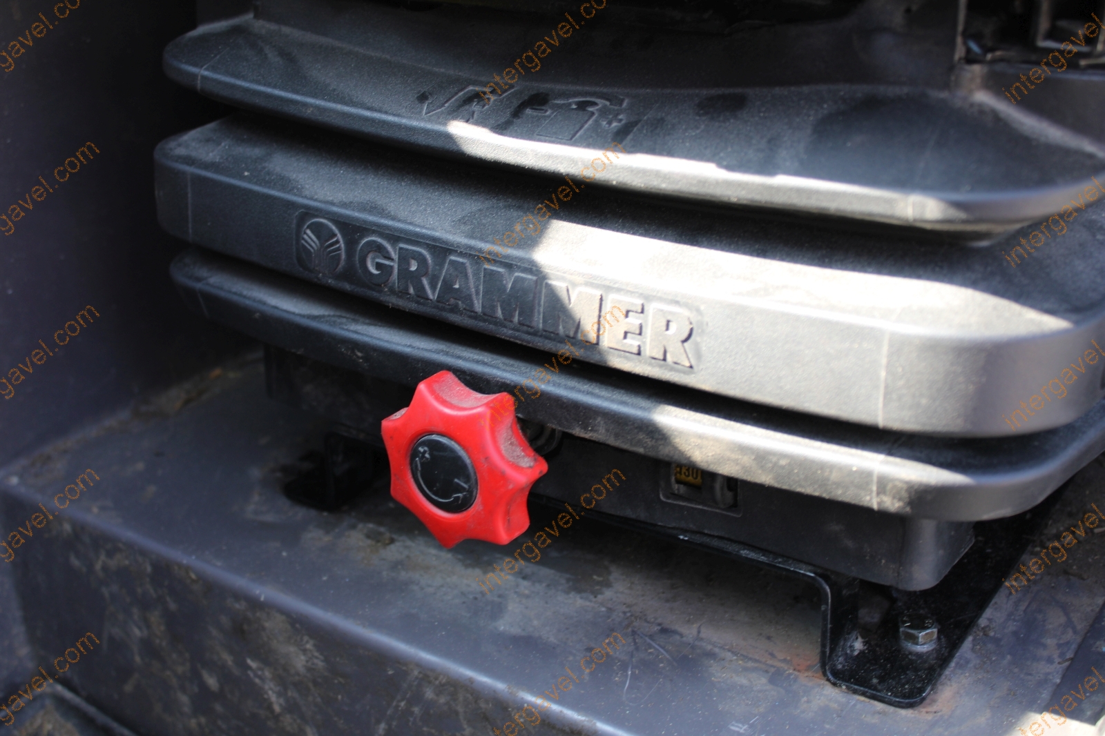 Teleszkópos rakodó - Manitou 48