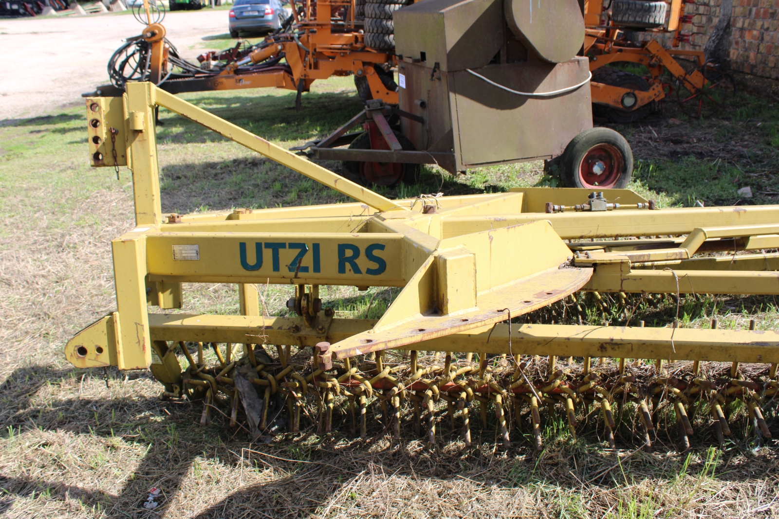 DUTZI RS talajművelő 4