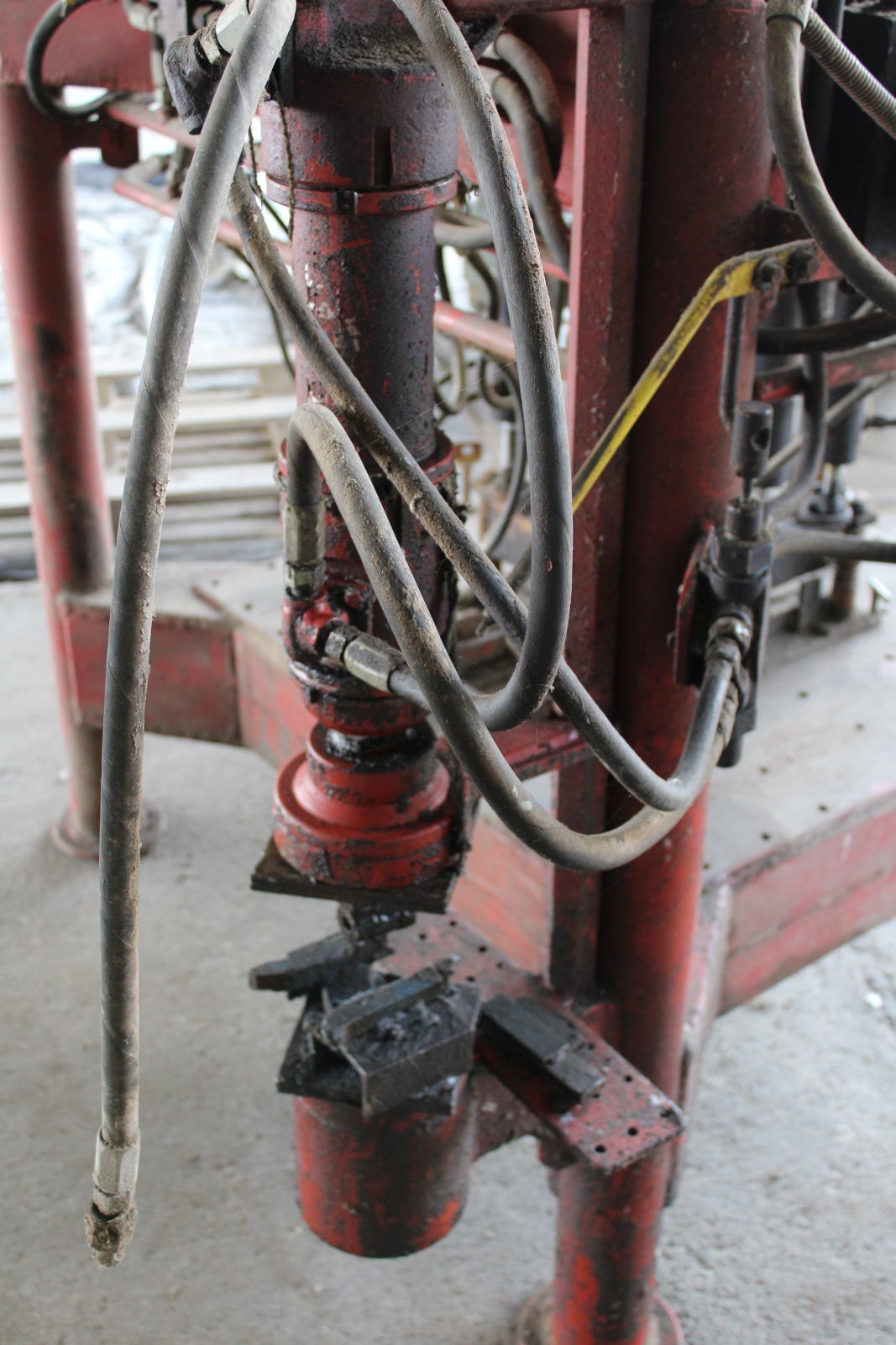 Hidraulikus présgép 5