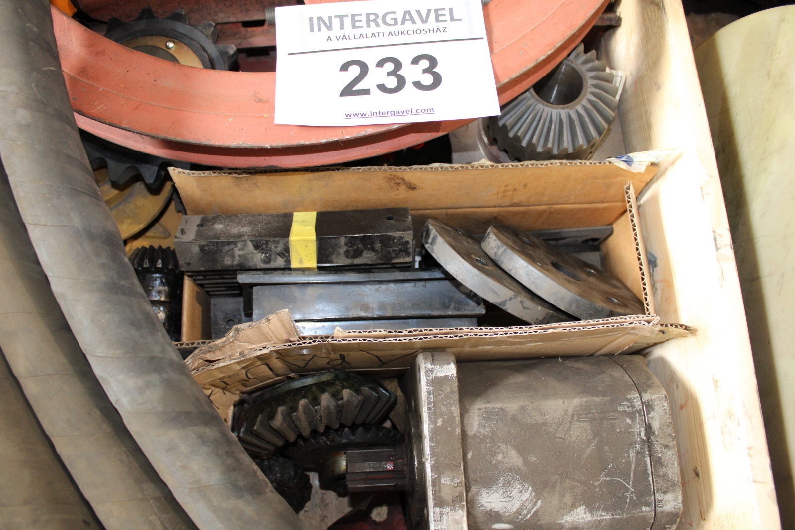 Alkatrész - Kombájn adapter 5