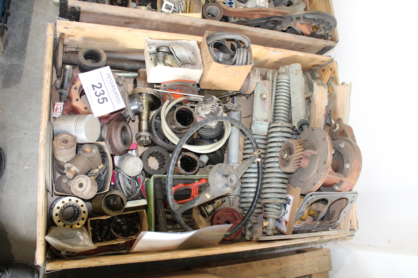 Alkatrész - Gépkocsi, dózer