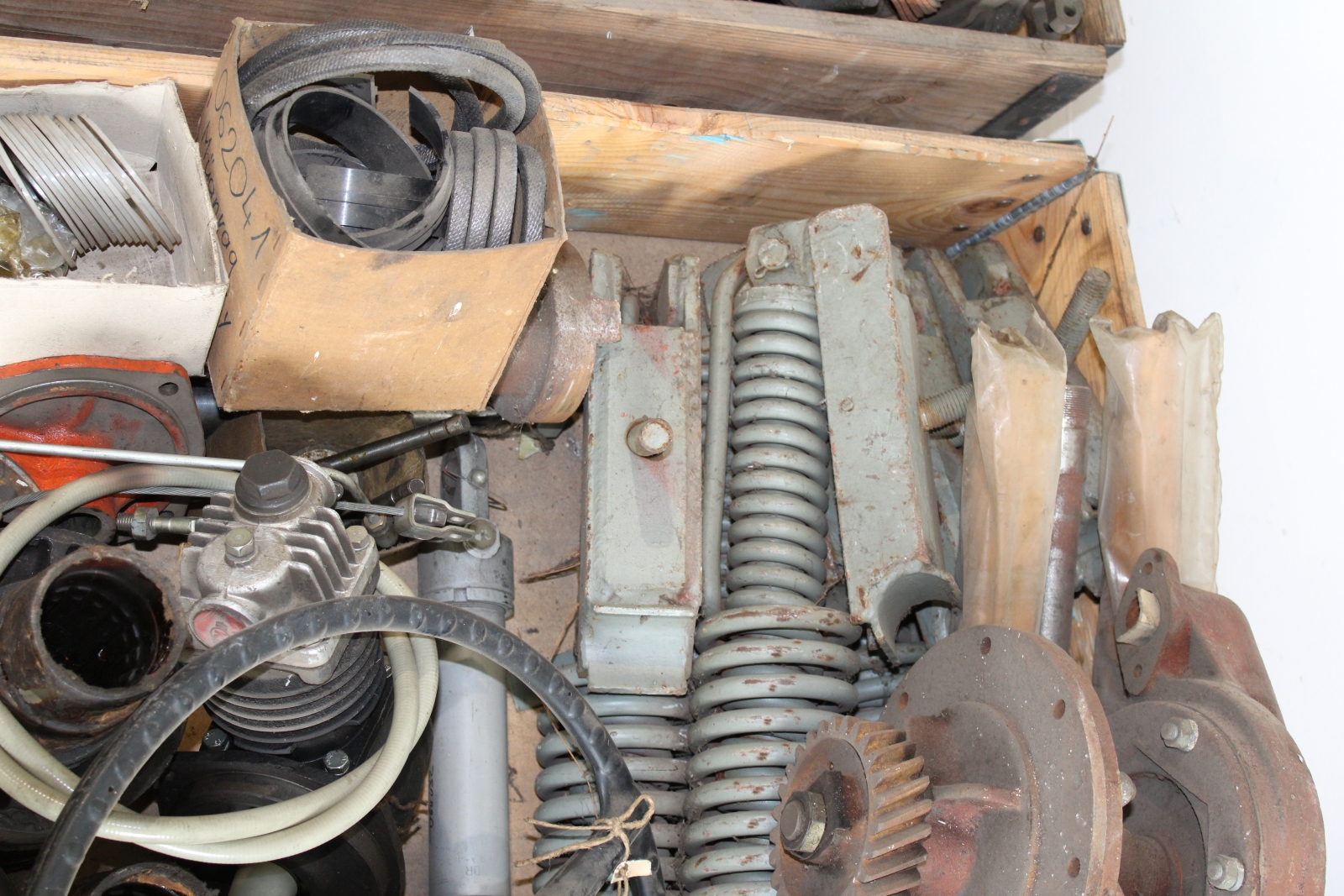 Alkatrész - Gépkocsi, dózer 3