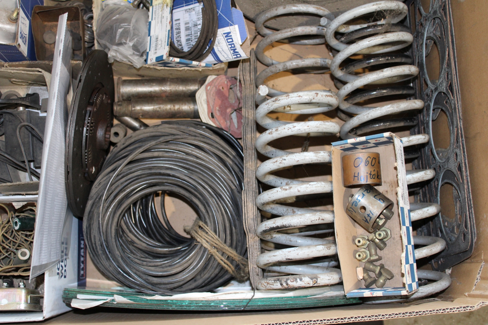 Alkatrész - Autóvillamosság, gépkocsi 7