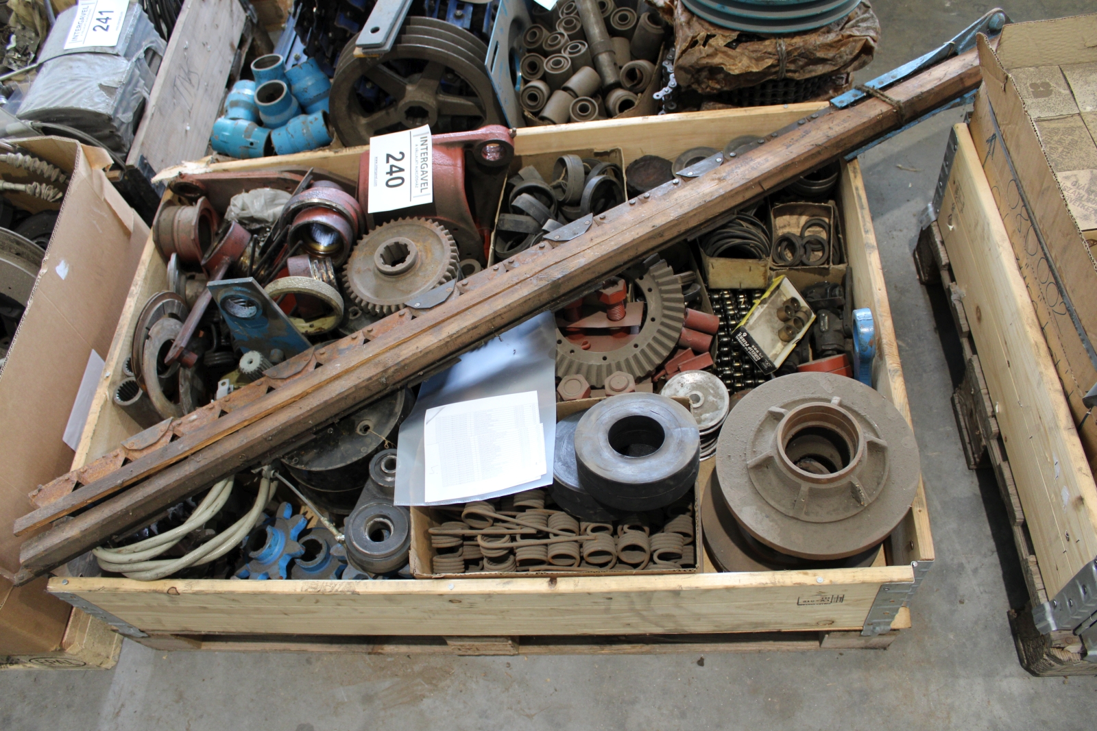 Alkatrész - Pótkocsi, műtrágyaszóró