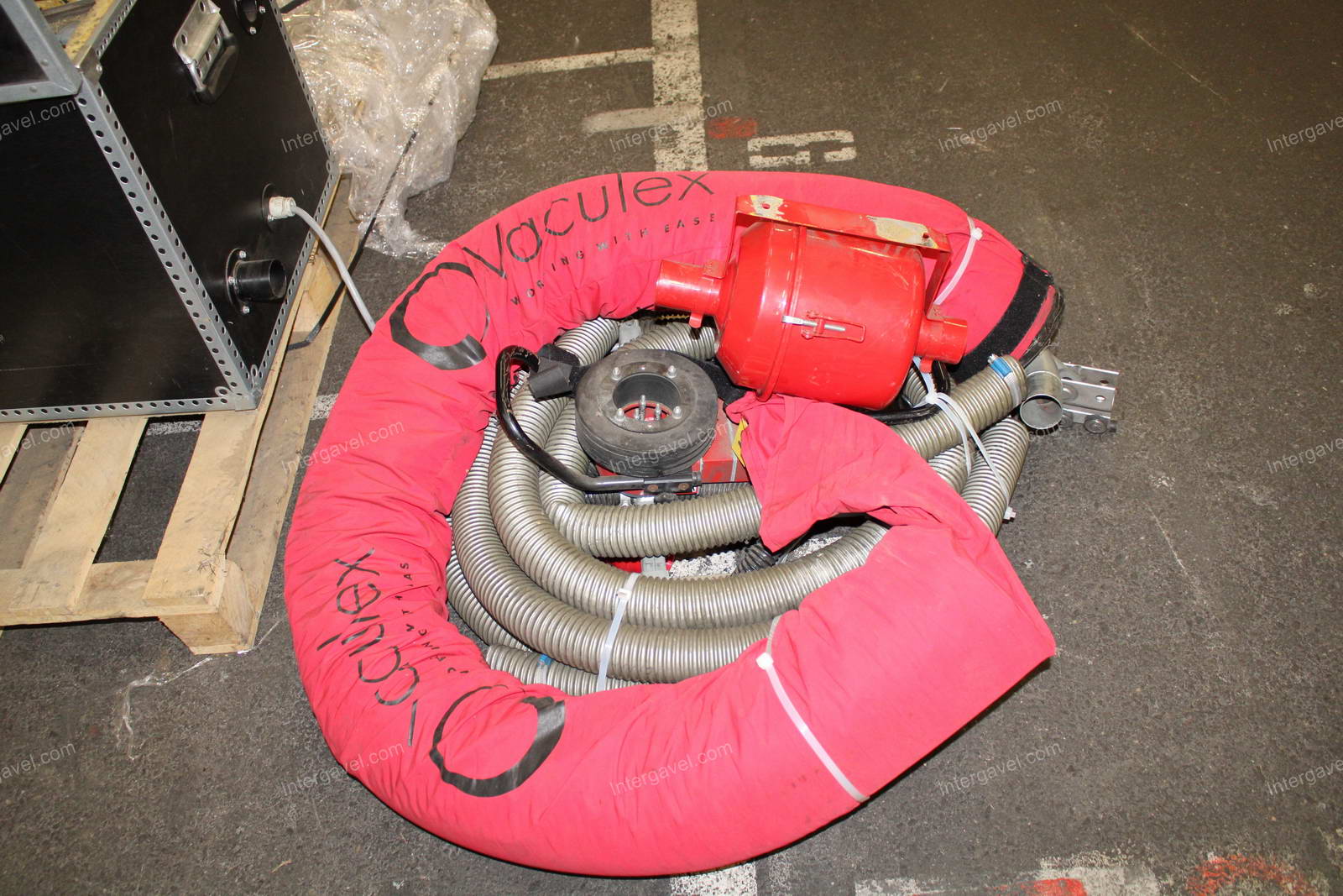 Vákuumszivattyú és megfogó egység 7