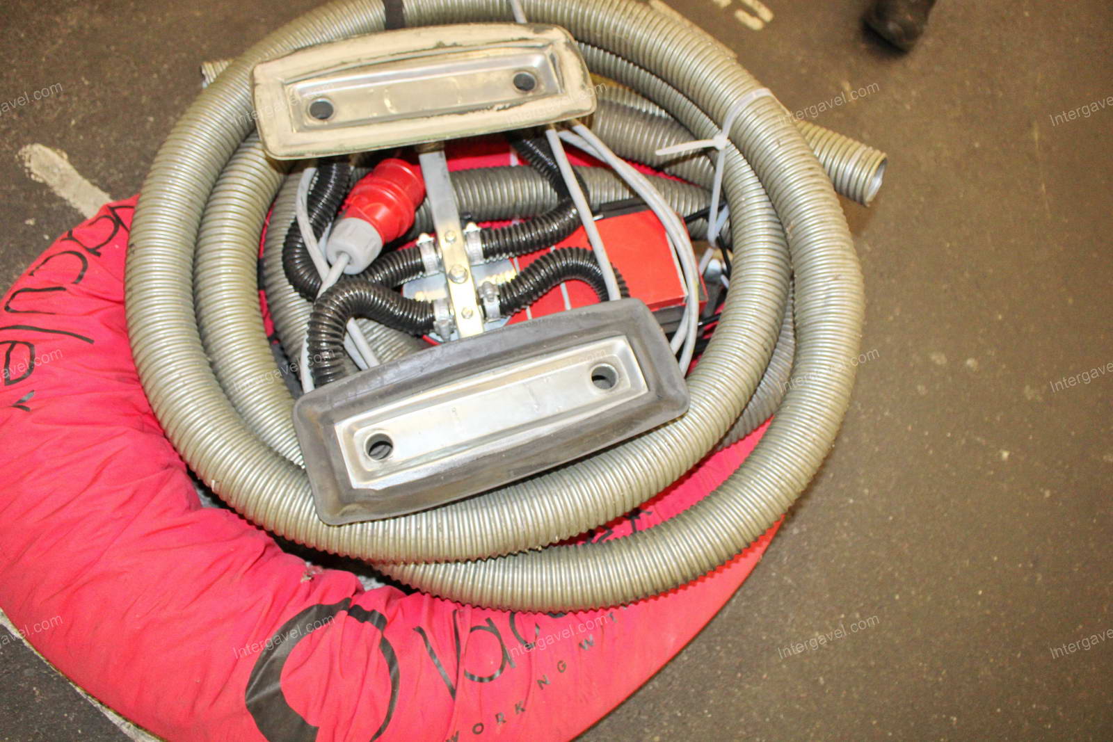 Vákuumszivattyú és megfogó egység 8