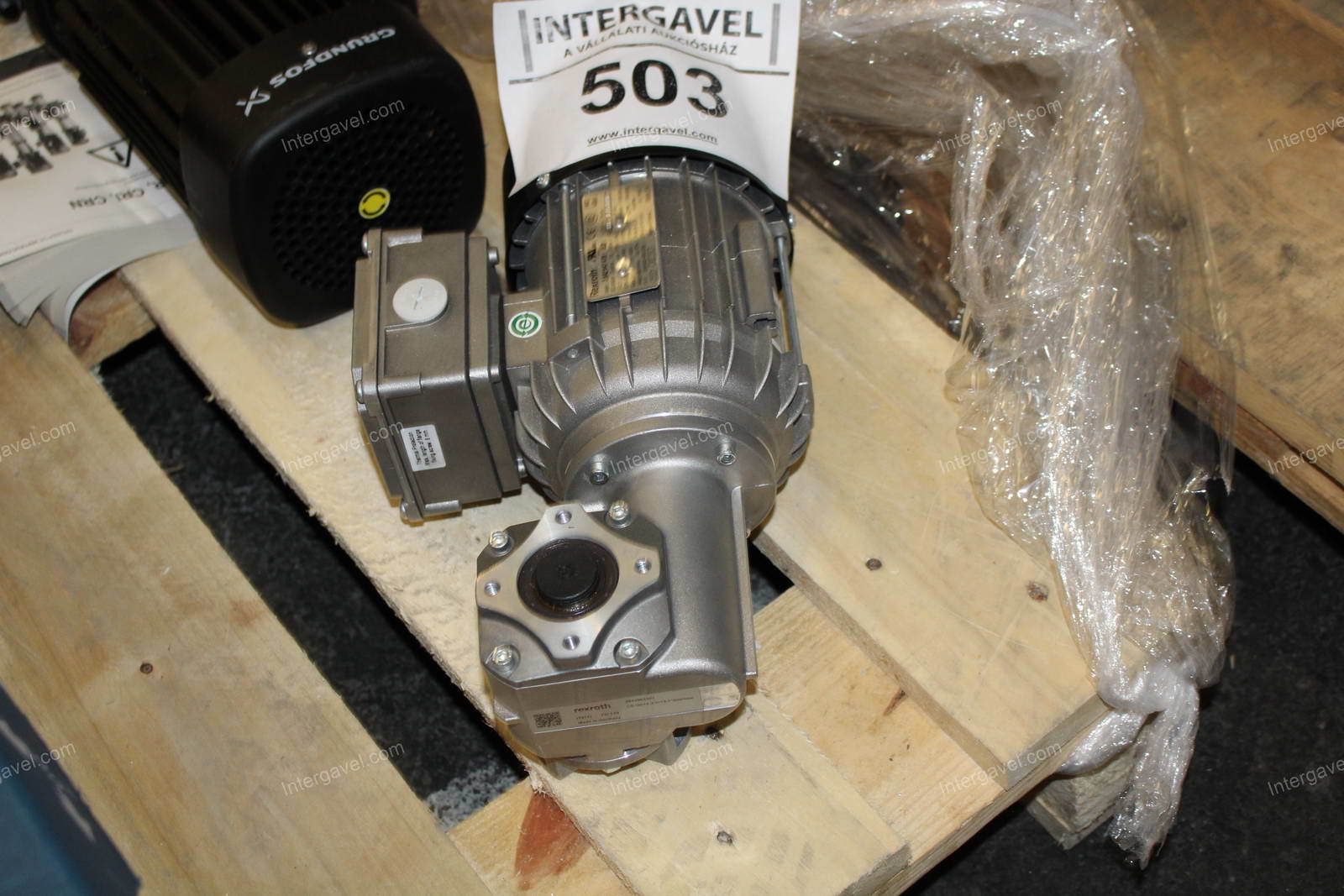 Hajtóműves motor 2