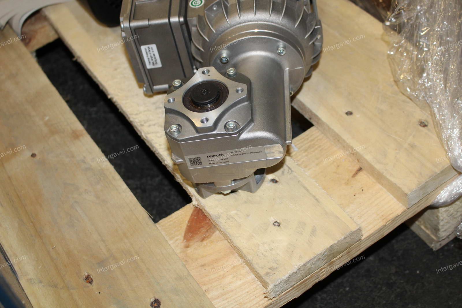 Hajtóműves motor 3