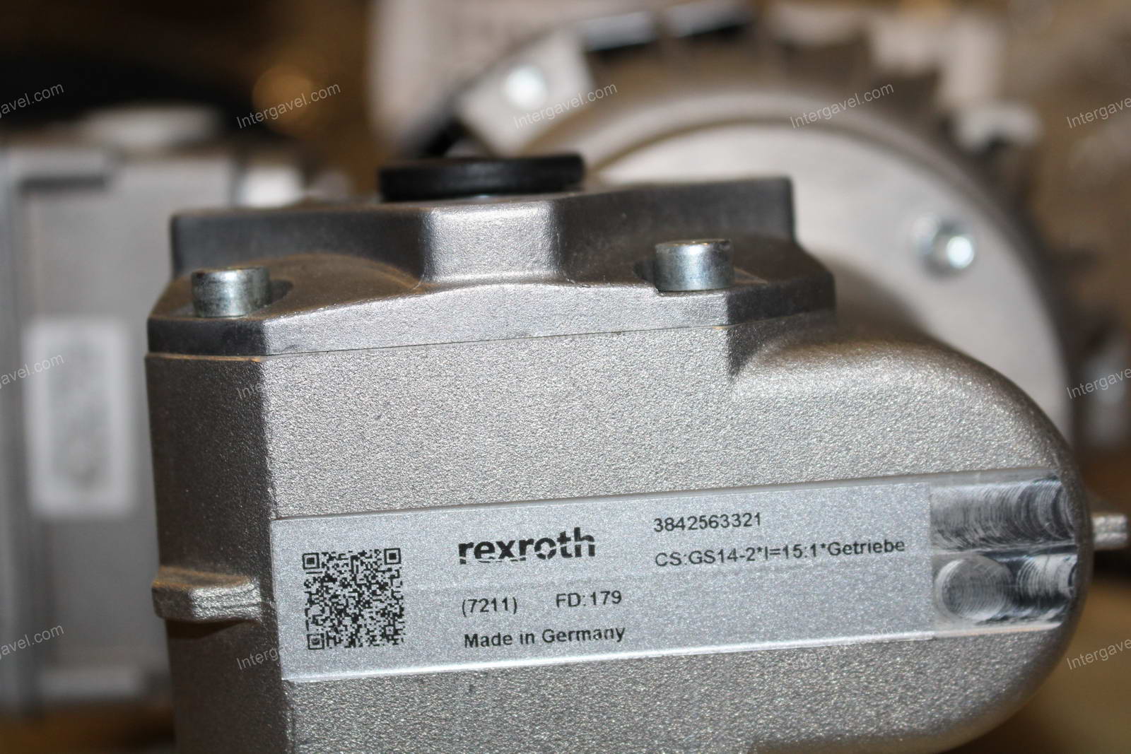 Hajtóműves motor 4