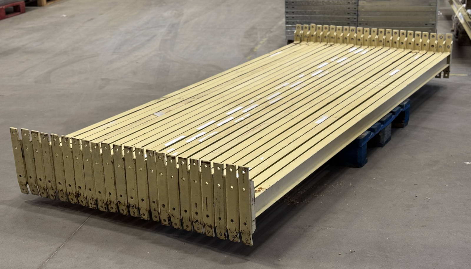 Raklapos állvány 9