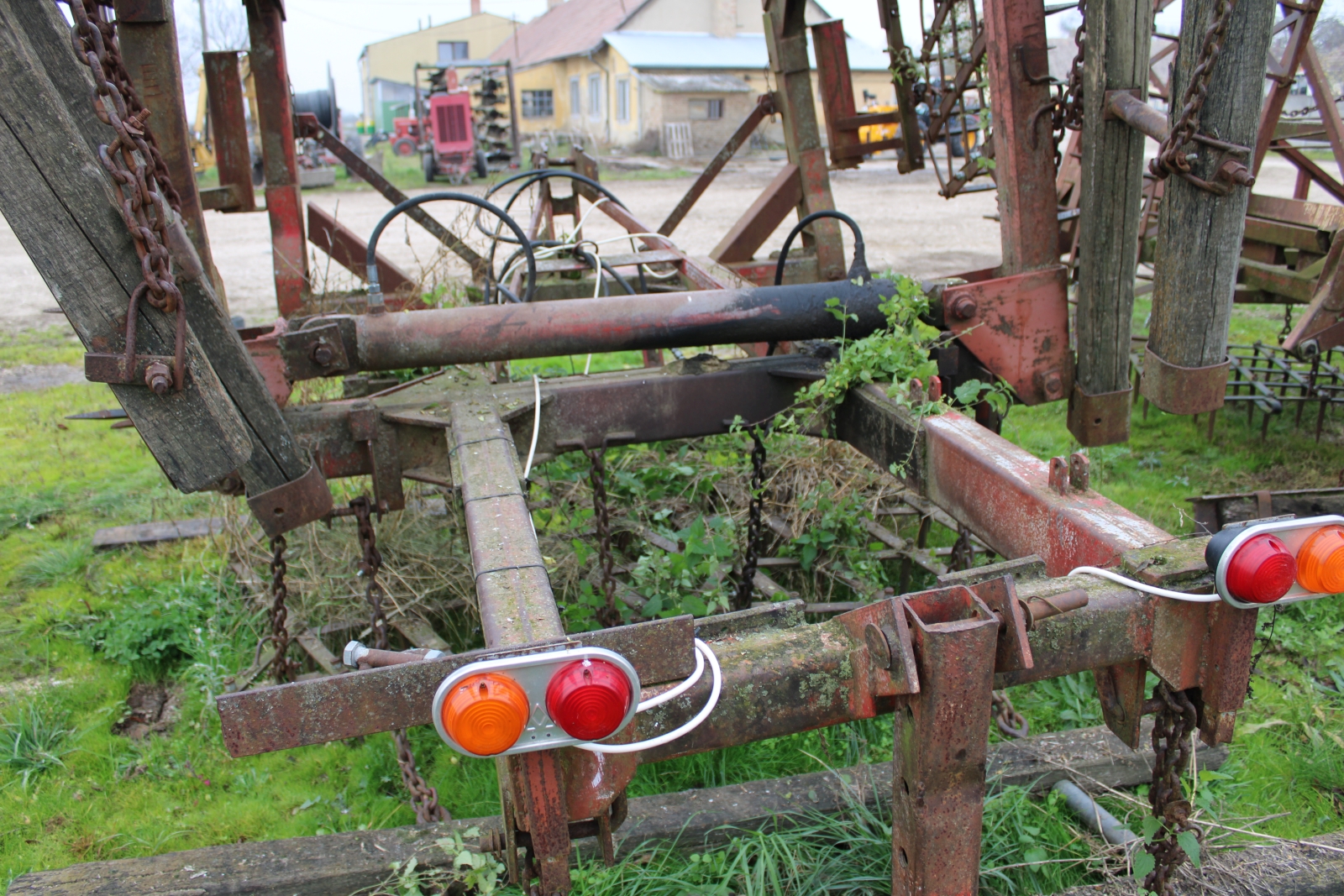 Függesztett fogasborona 6