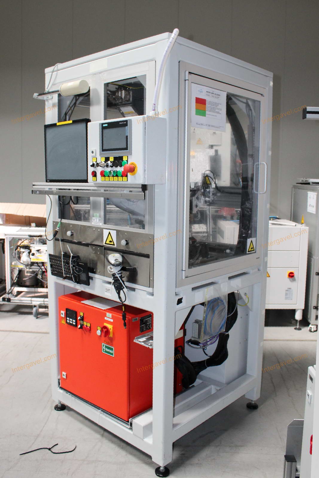 Bontott szerelő munkahely 2