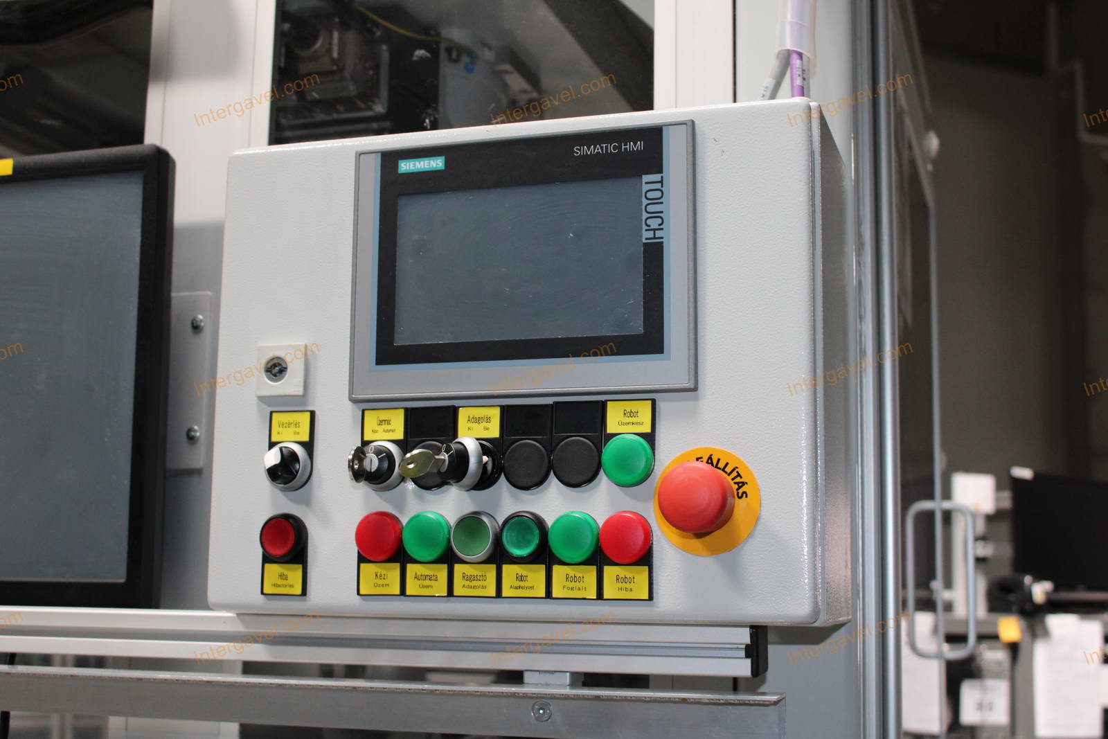 Bontott szerelő munkahely 11