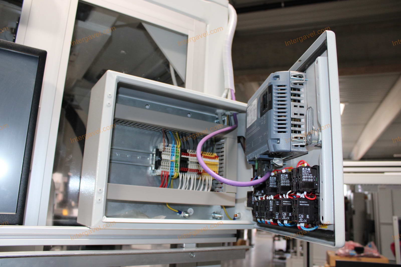 Bontott szerelő munkahely 15