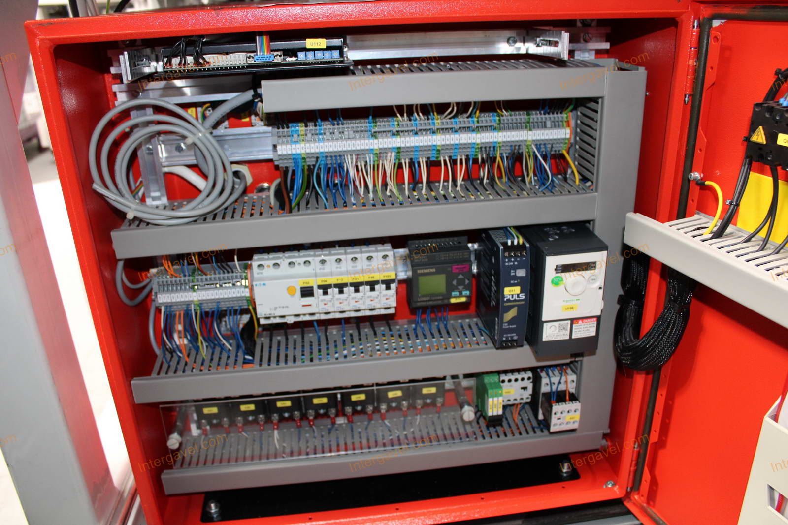 Bontott szerelő munkahely 21