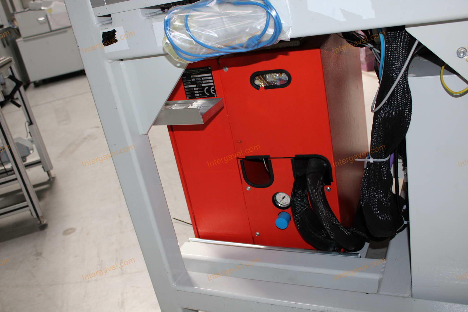 Bontott szerelő munkahely 23