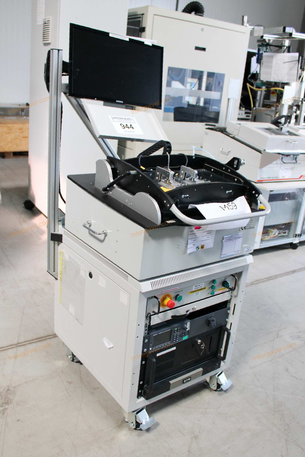 Bontott teszt szekrény