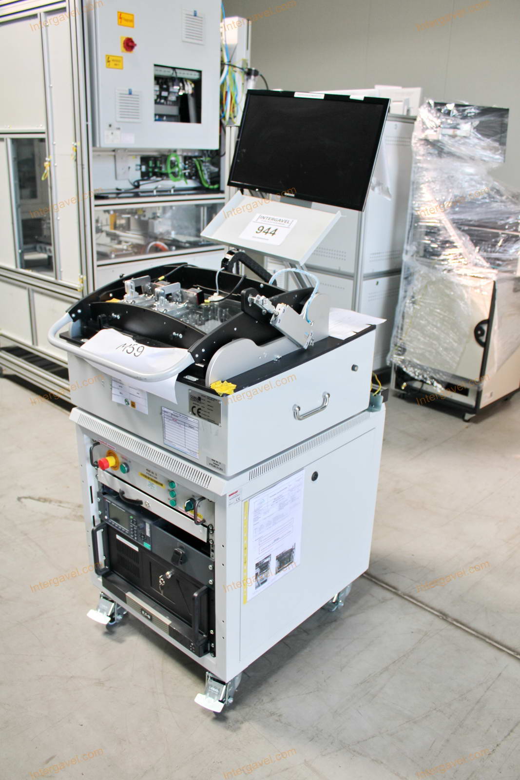 Bontott teszt szekrény 2