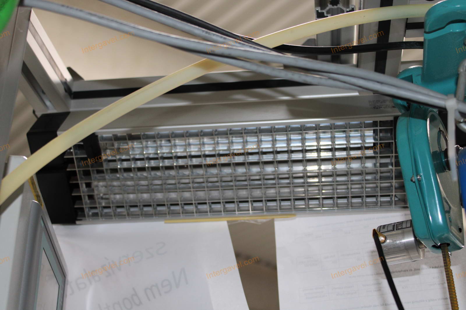 Bontott szerelő munkahely 16