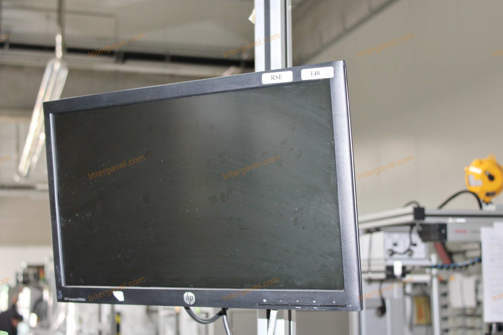 Bontott szerelő munkahely 17