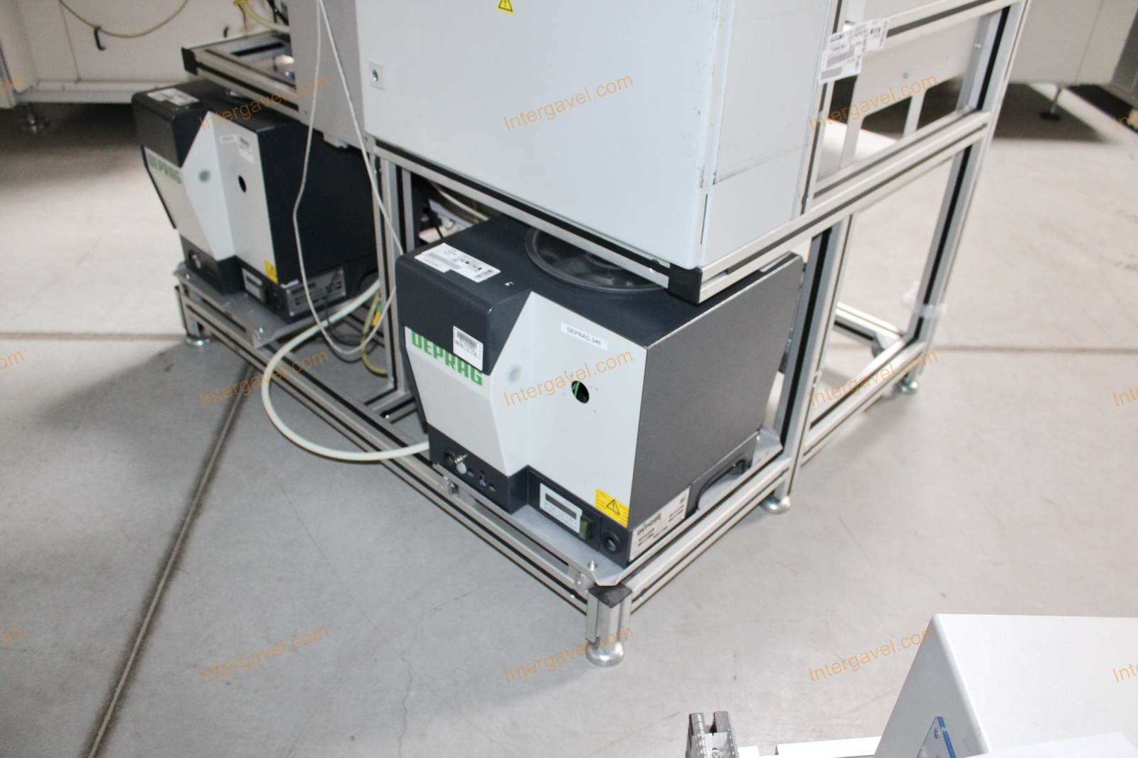 Bontott szerelő munkahely 22