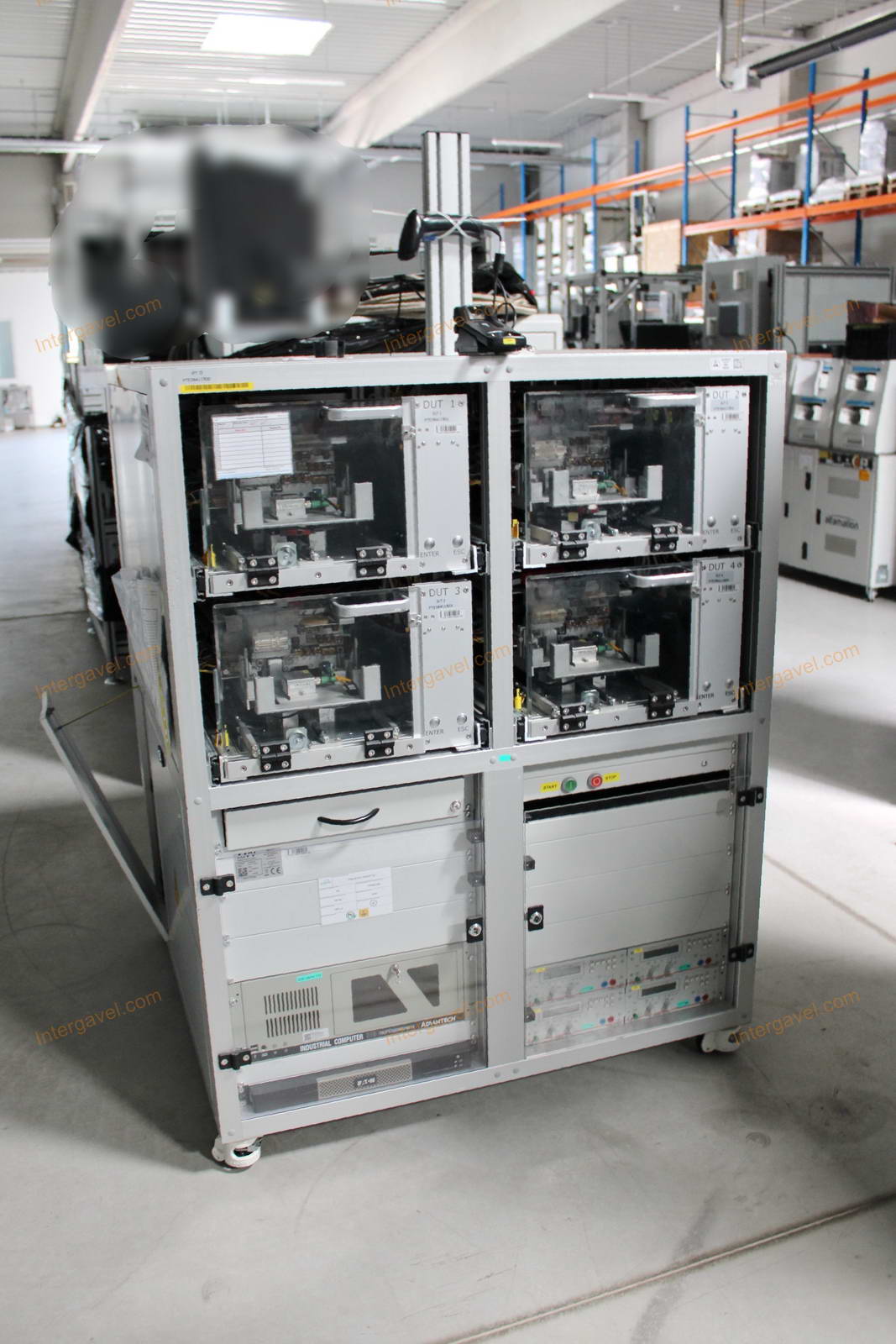 Bontott teszt szekrény