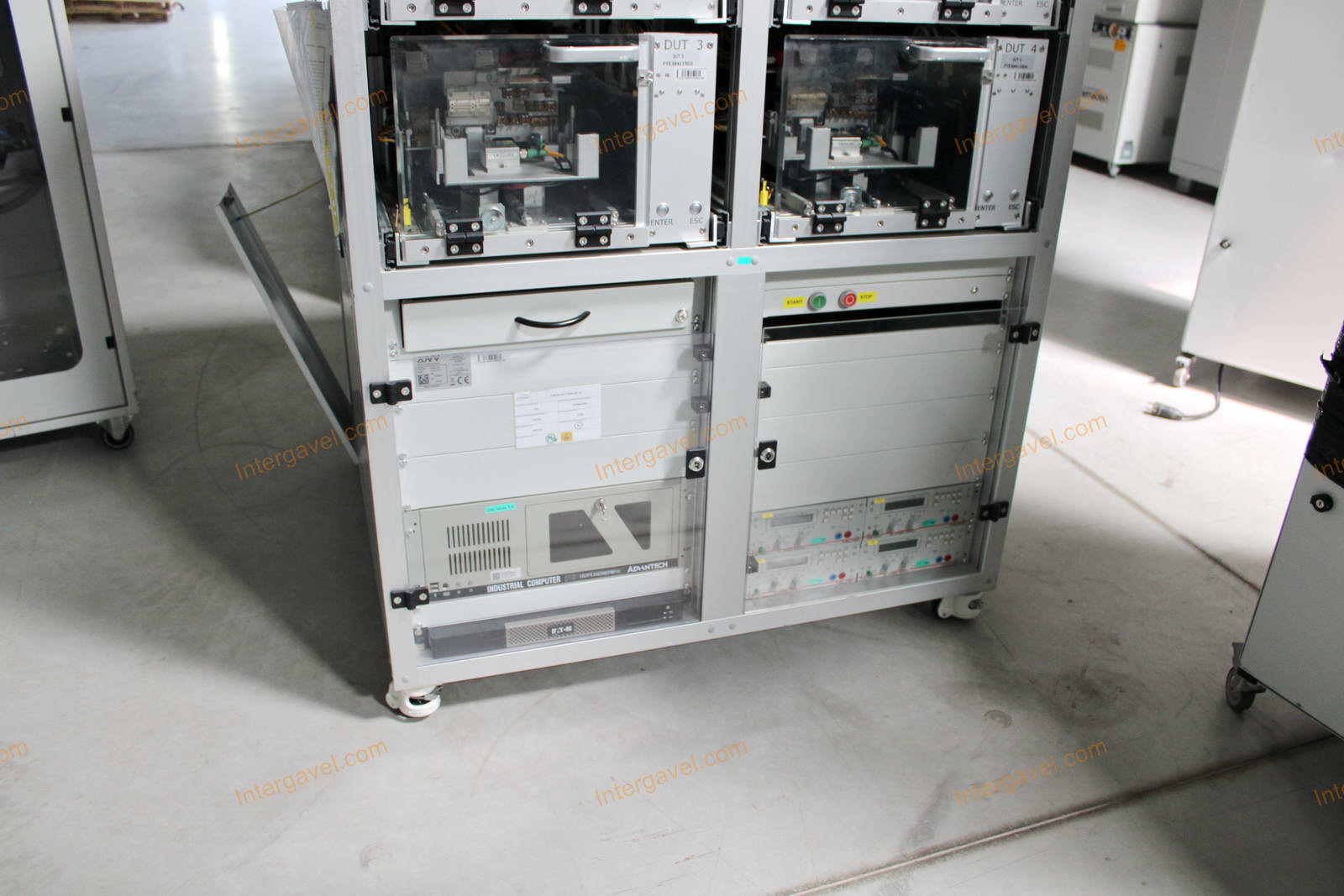 Bontott teszt szekrény 2