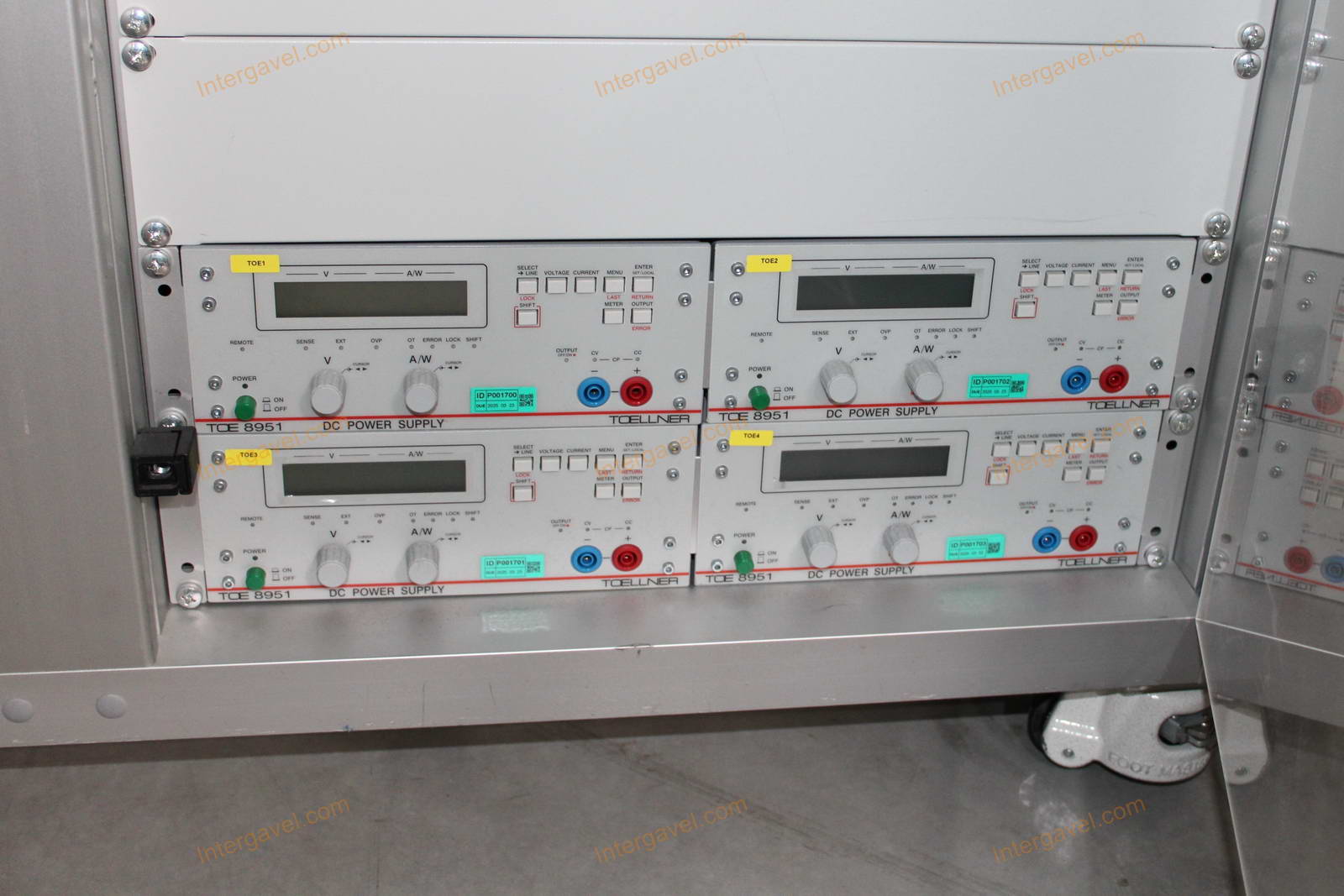 Bontott teszt szekrény 4