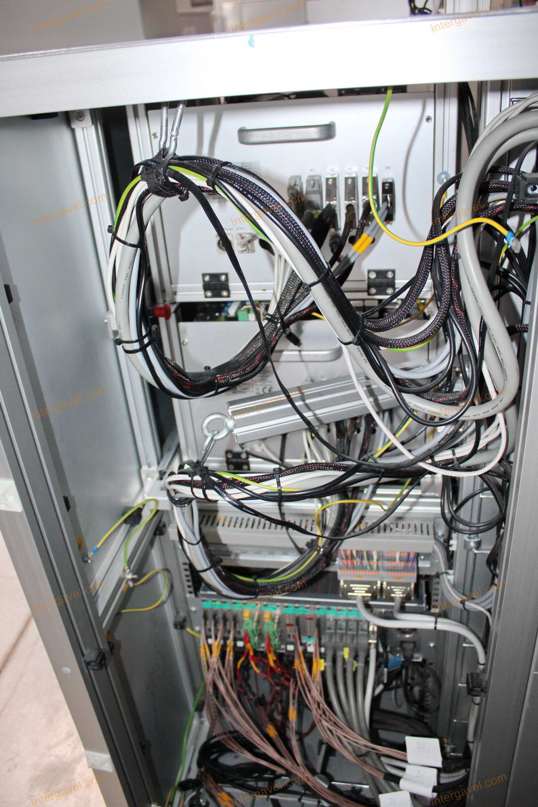 Bontott teszt szekrény 10