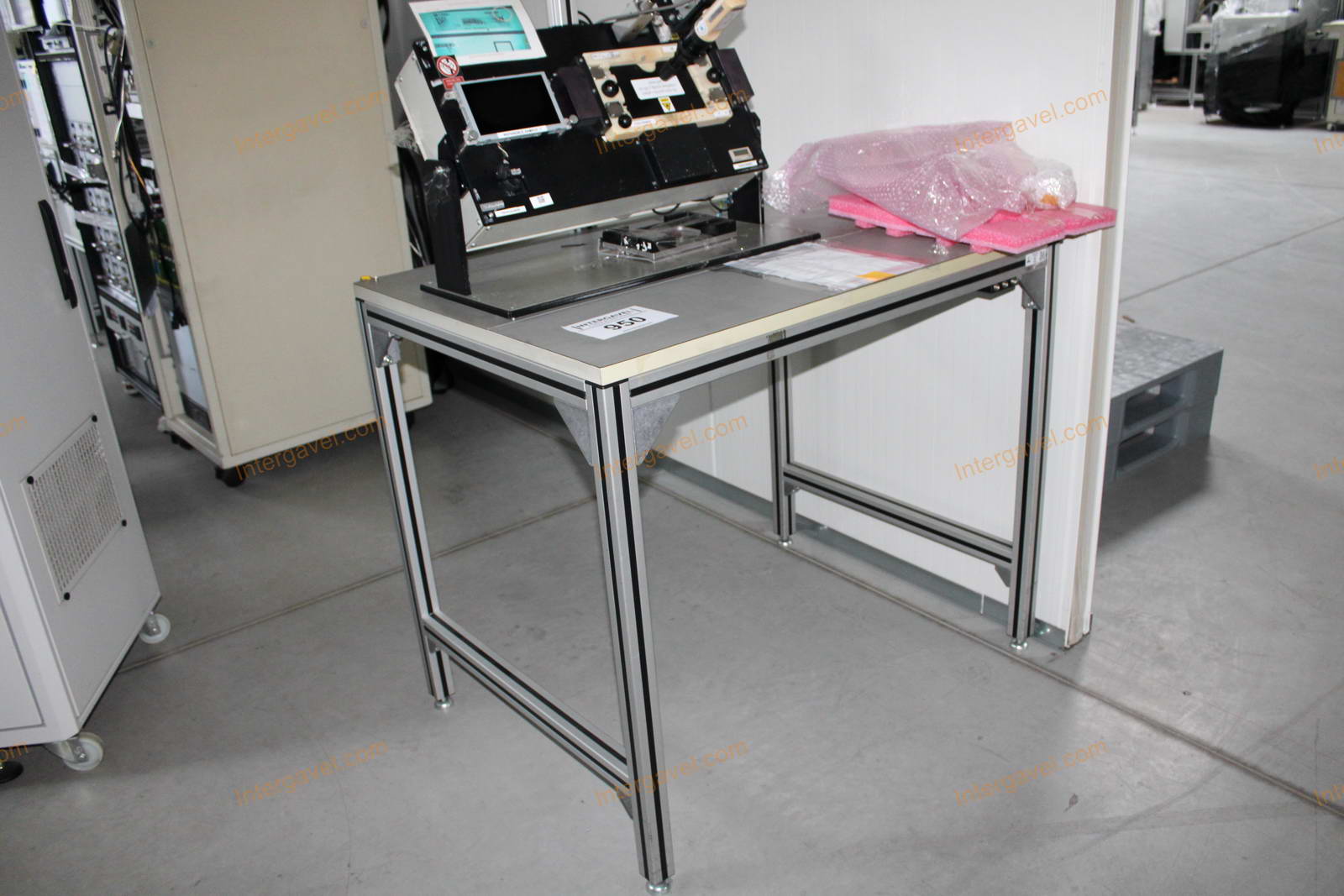 Bontott szerelő munkahely 2