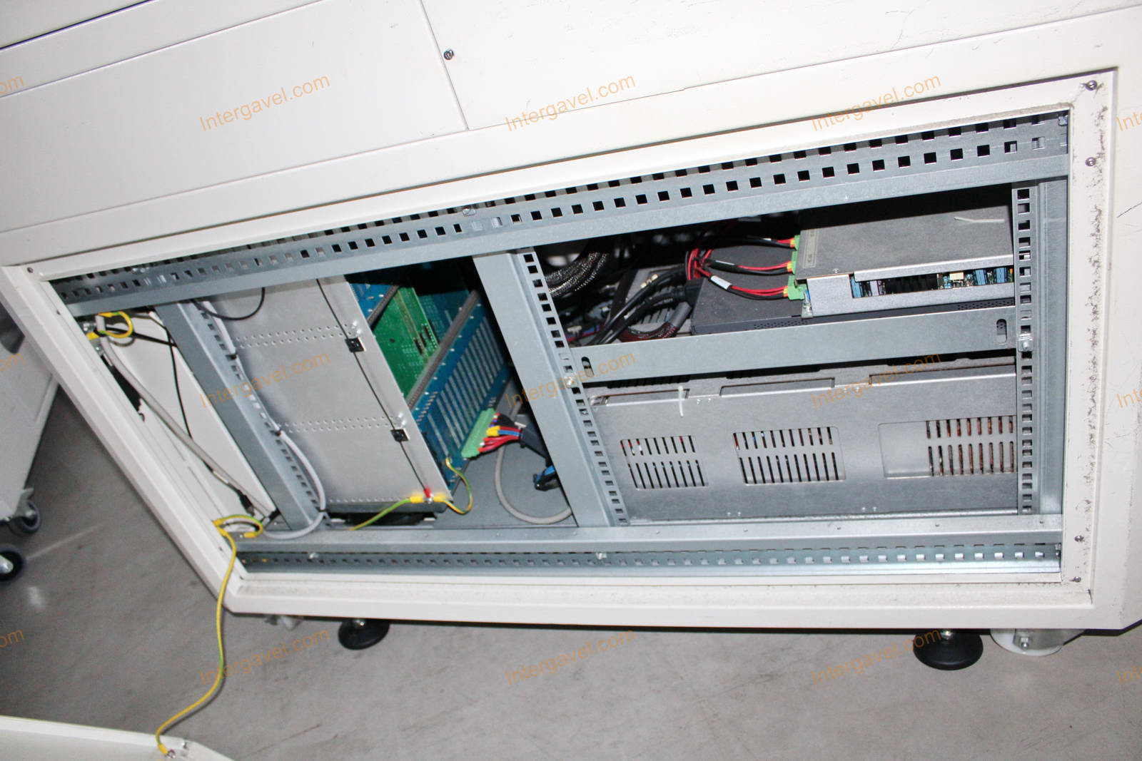 Bontott teszt szekrény 8