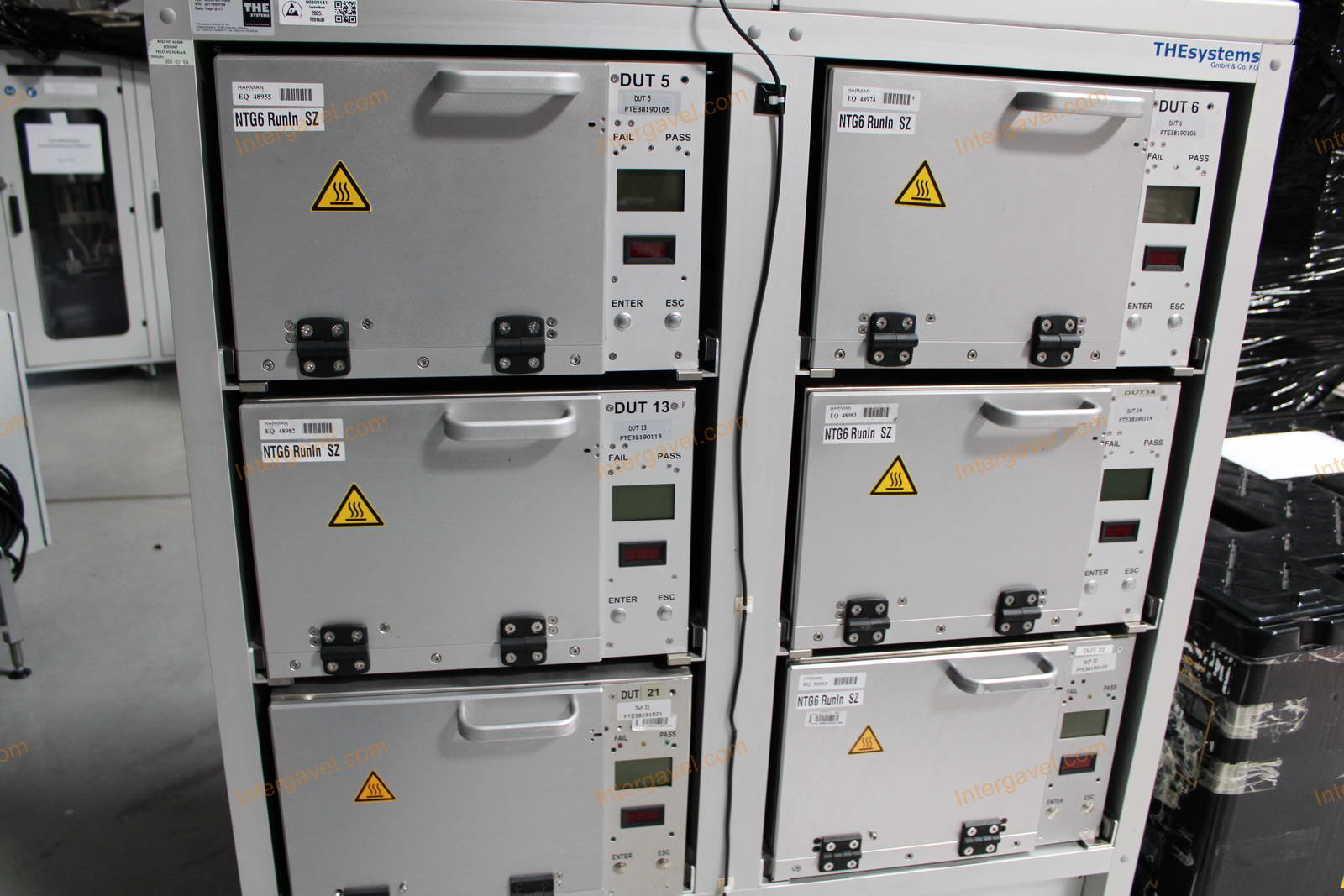 Bontott teszt szekrény 2