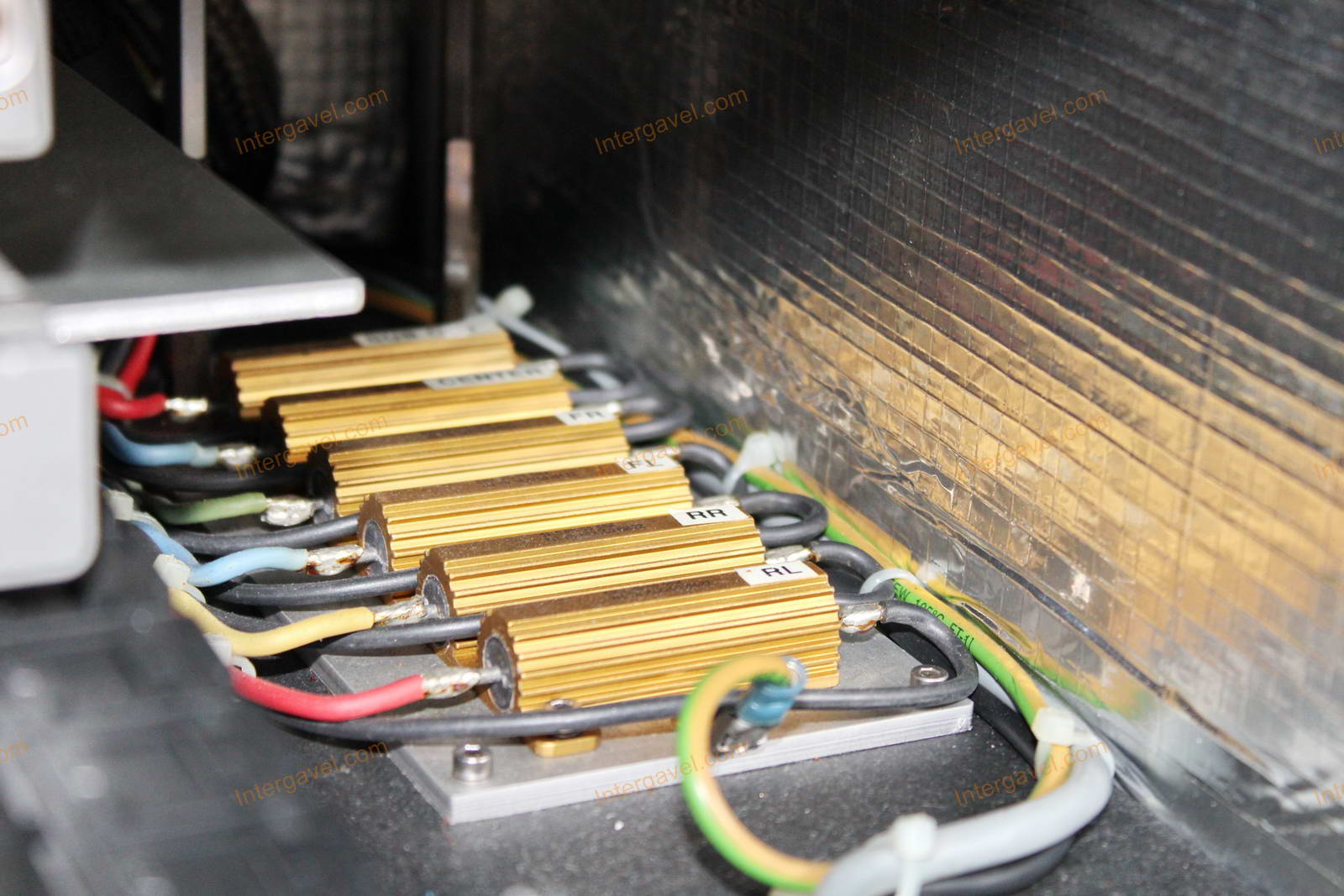 Bontott teszt szekrény 4