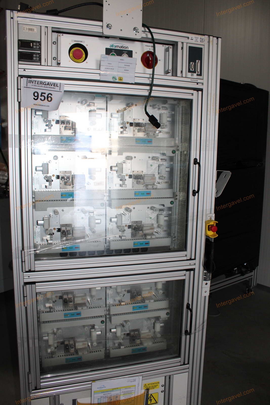 Bontott teszt szekrény 4