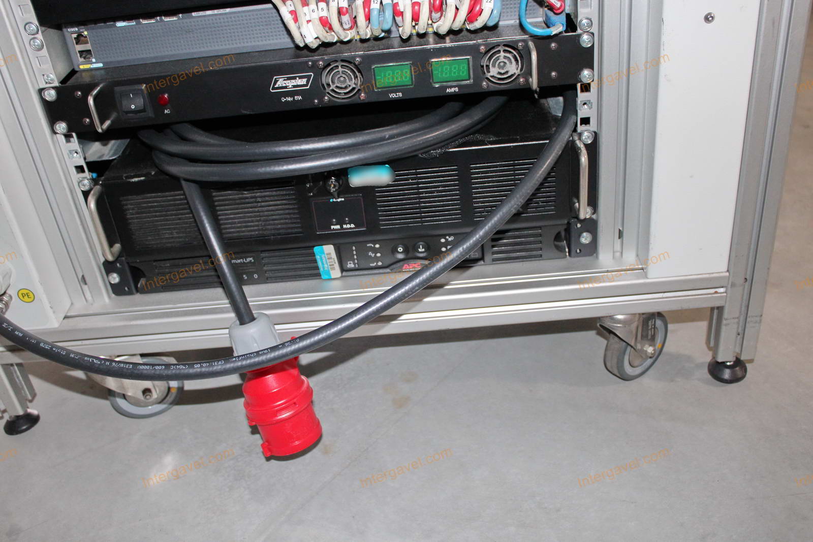 Bontott teszt szekrény 13