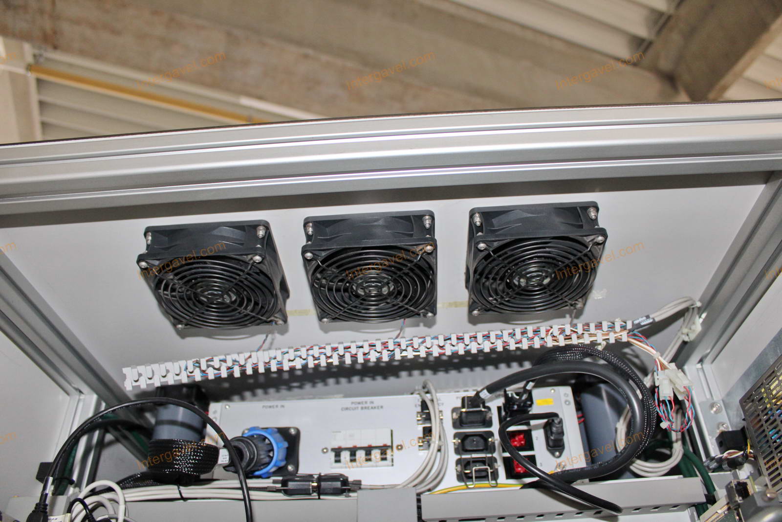 Bontott teszt szekrény 16