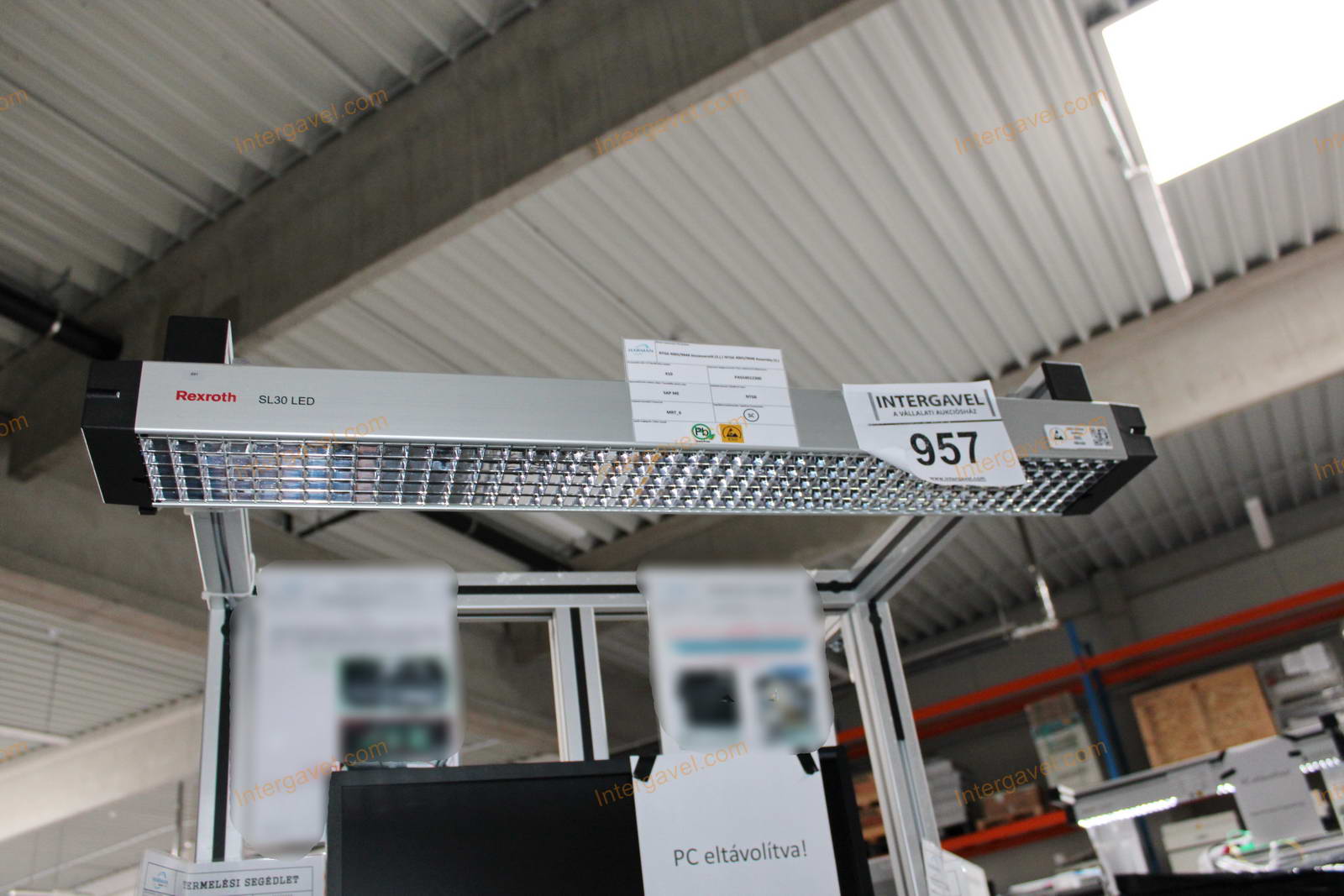 Bontott szerelő munkahely 8