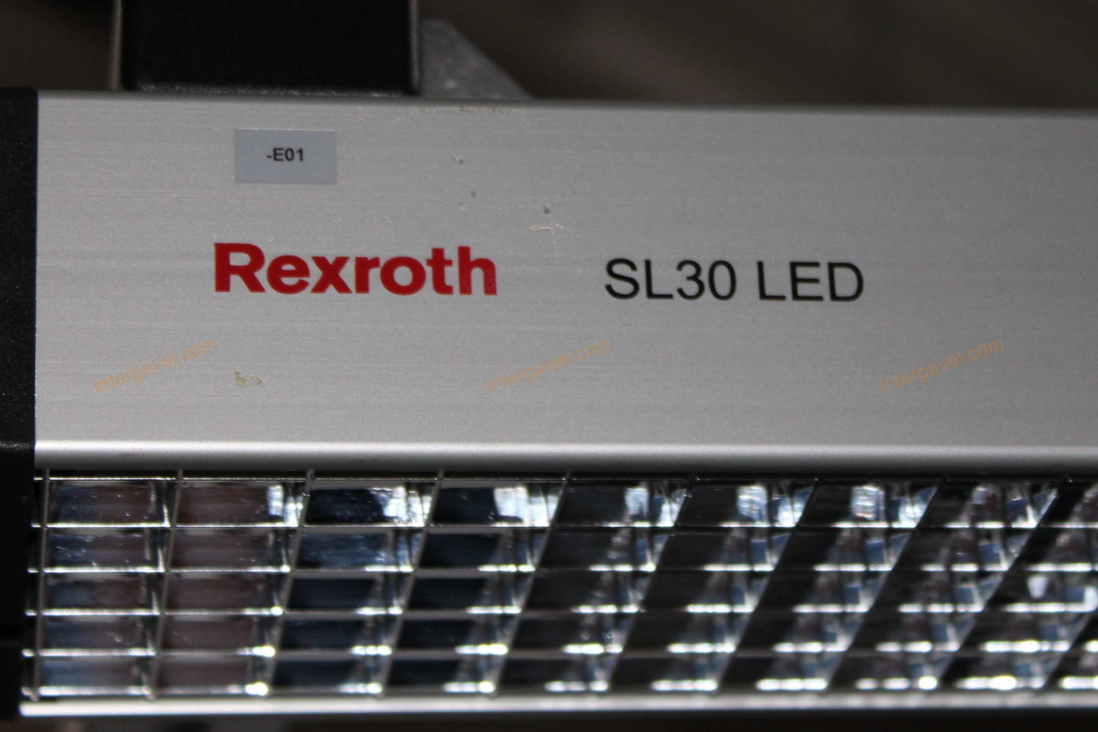 Bontott szerelő munkahely 9