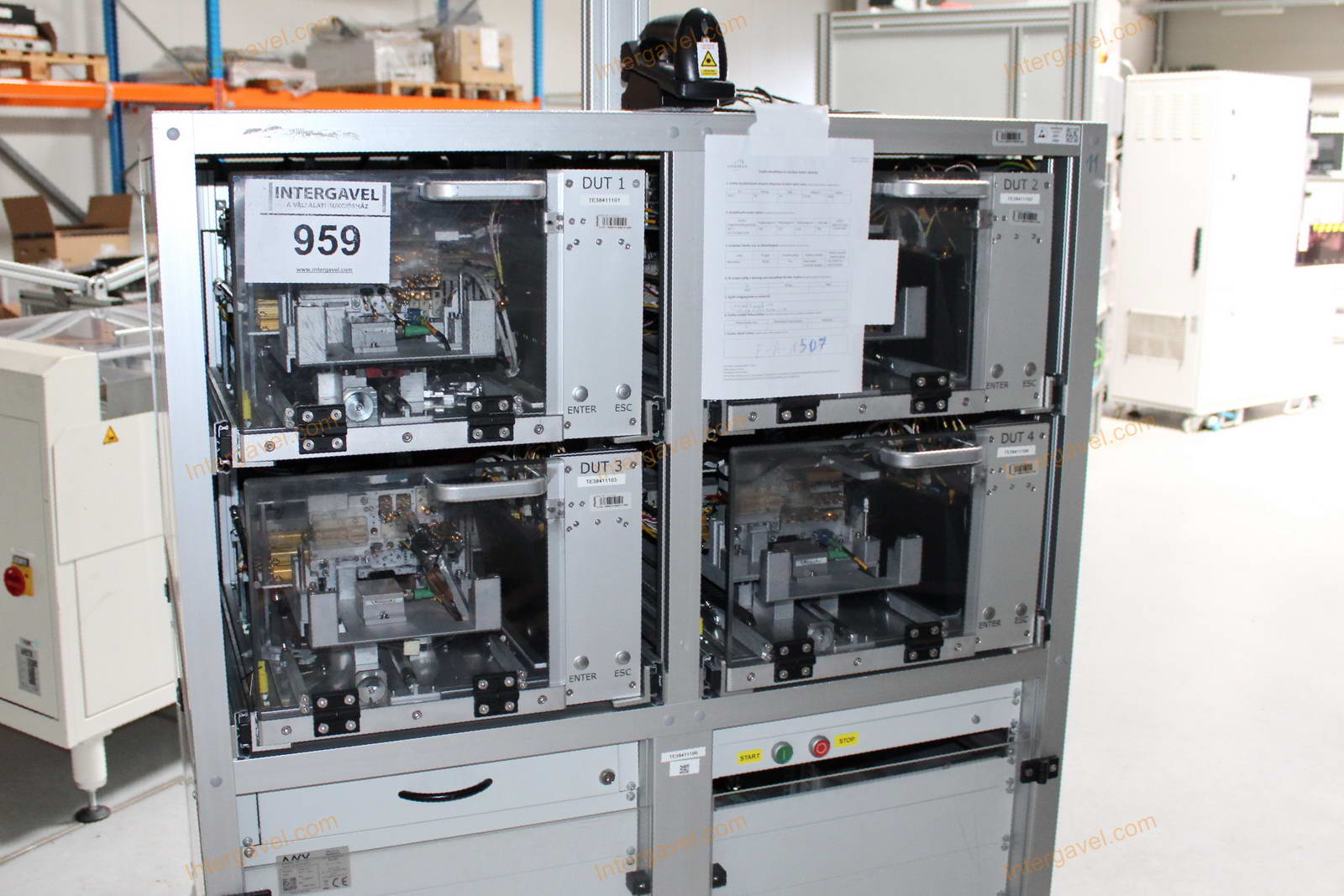 Bontott teszt szekrény 2