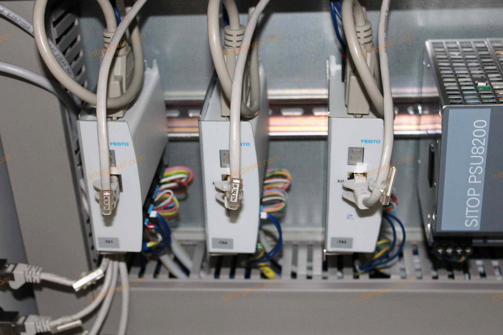 Bontott teszt munkahely 7