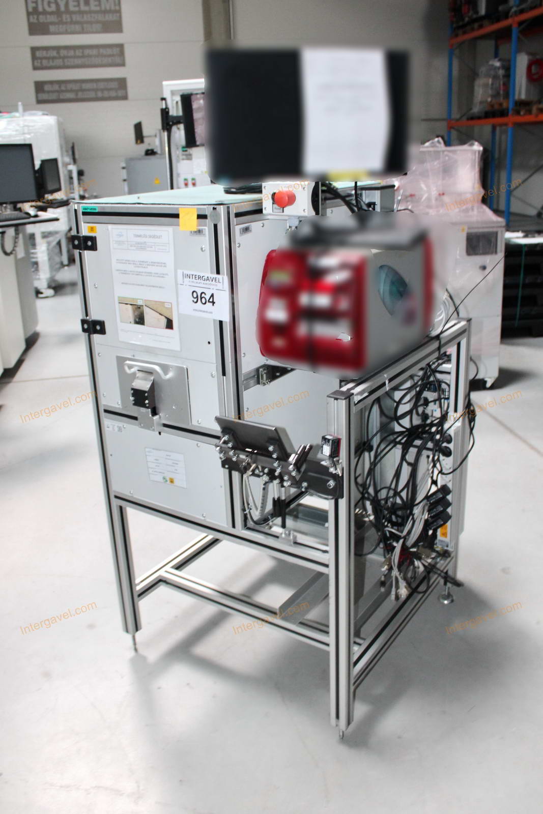 Bontott teszt munkahely