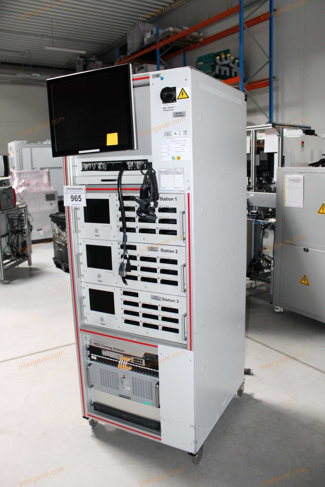 Bontott teszt szekrény