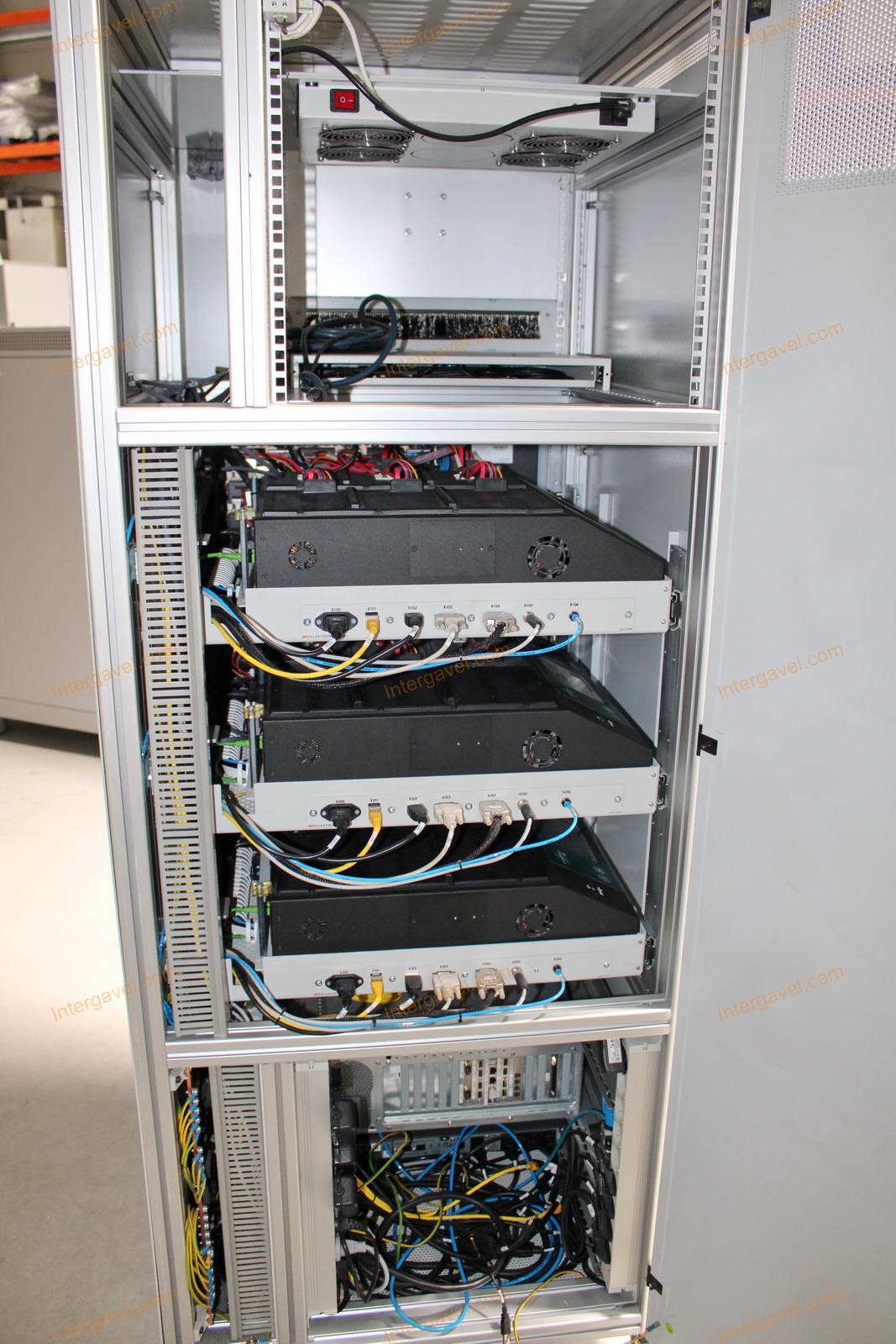 Bontott teszt szekrény 9