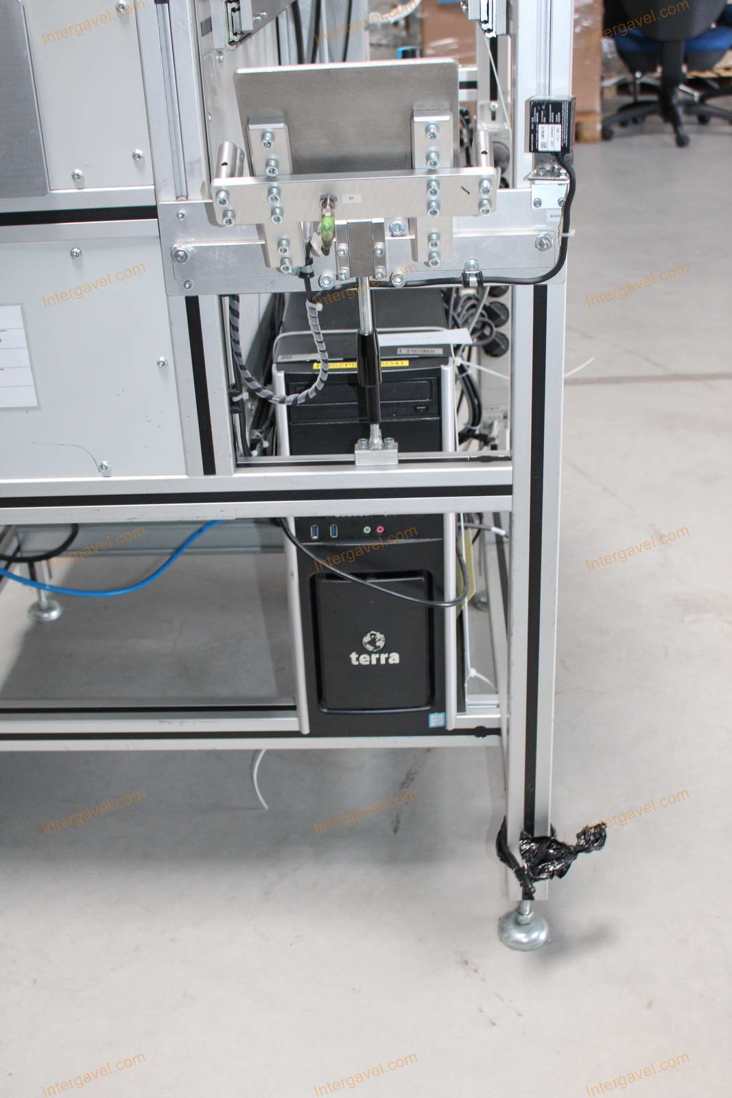 Bontott teszt munkahely 4