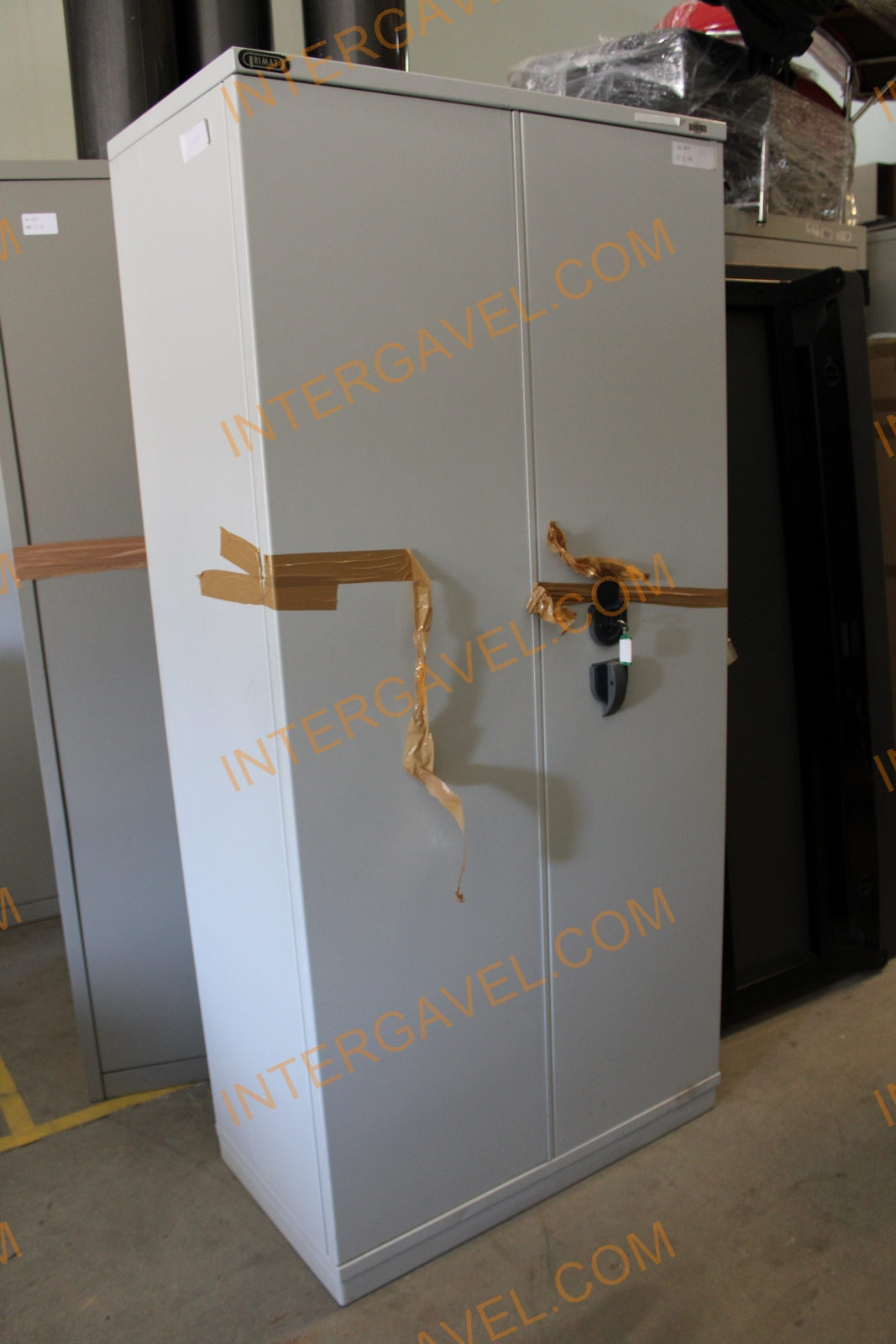 Fém szekrény (RIMAT) 6