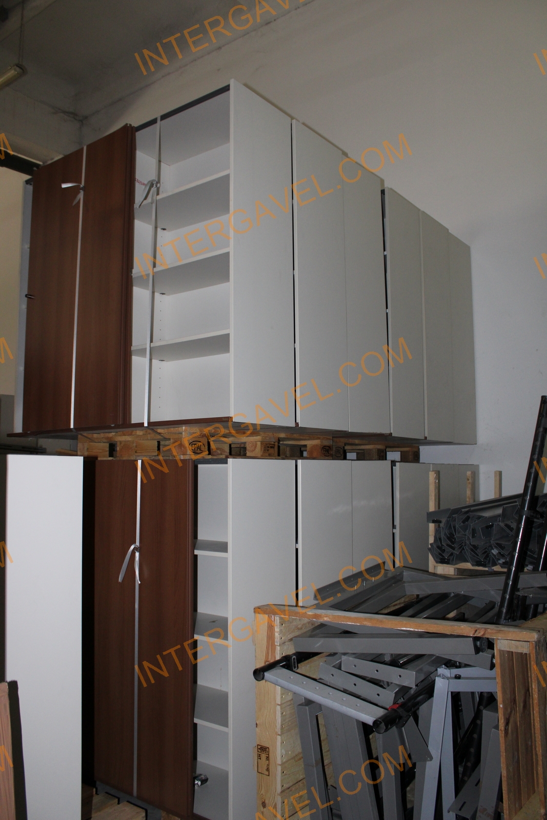 Polcos szekrény (tolóajtós-barna) 5