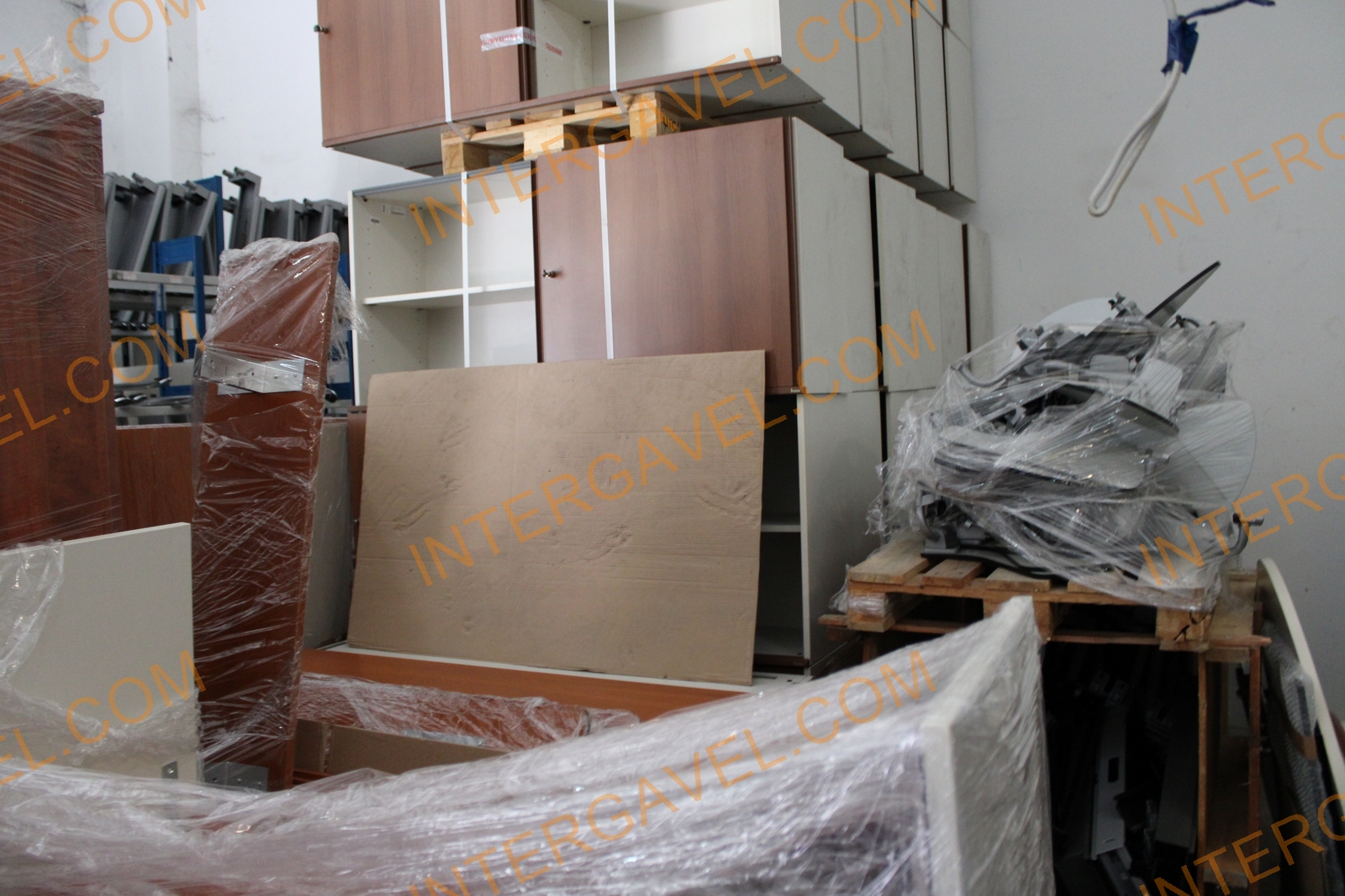 Polcos szekrény (tolóajtós-barna) 7