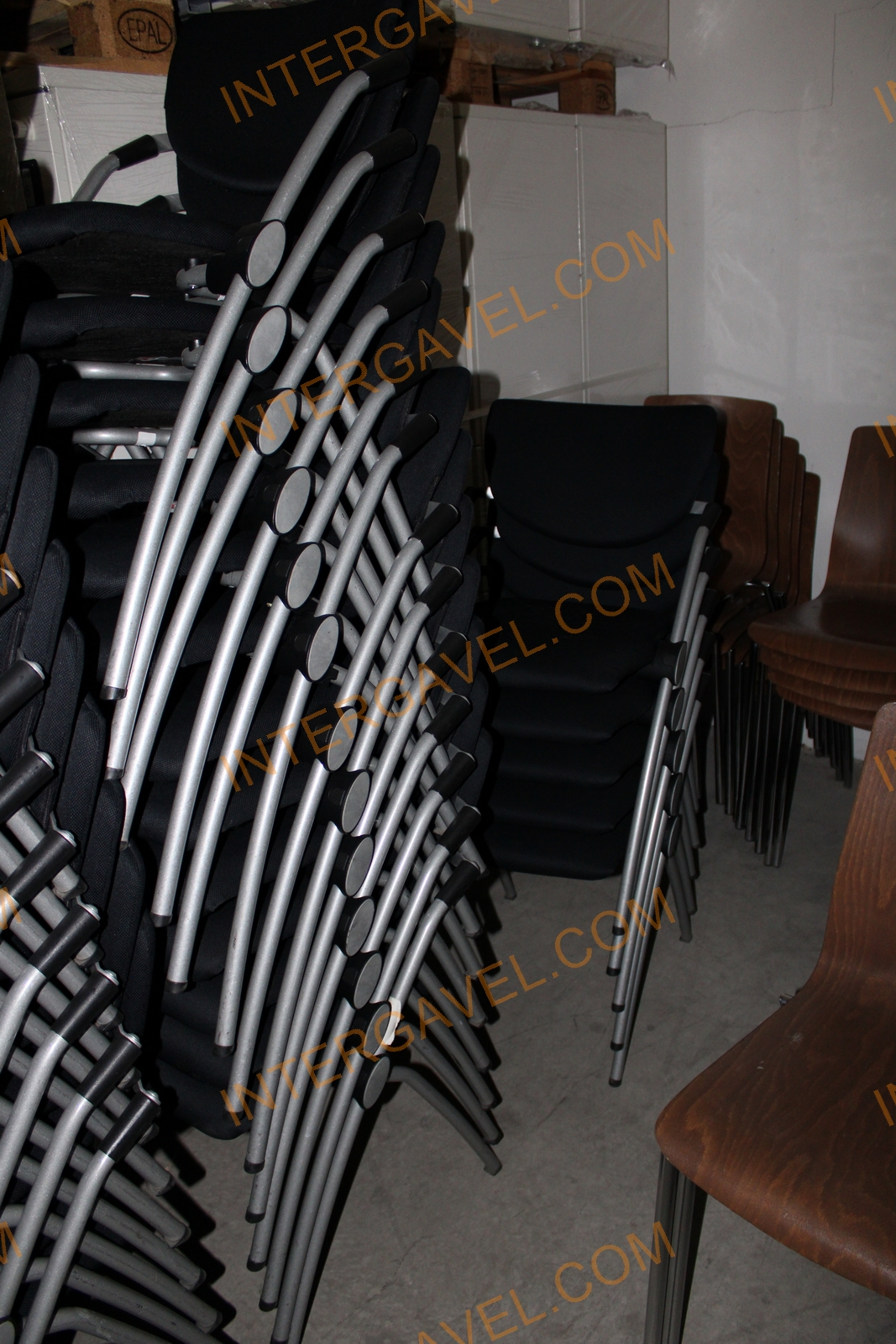 Tárgyalószék (fekete-tűlábas) 5