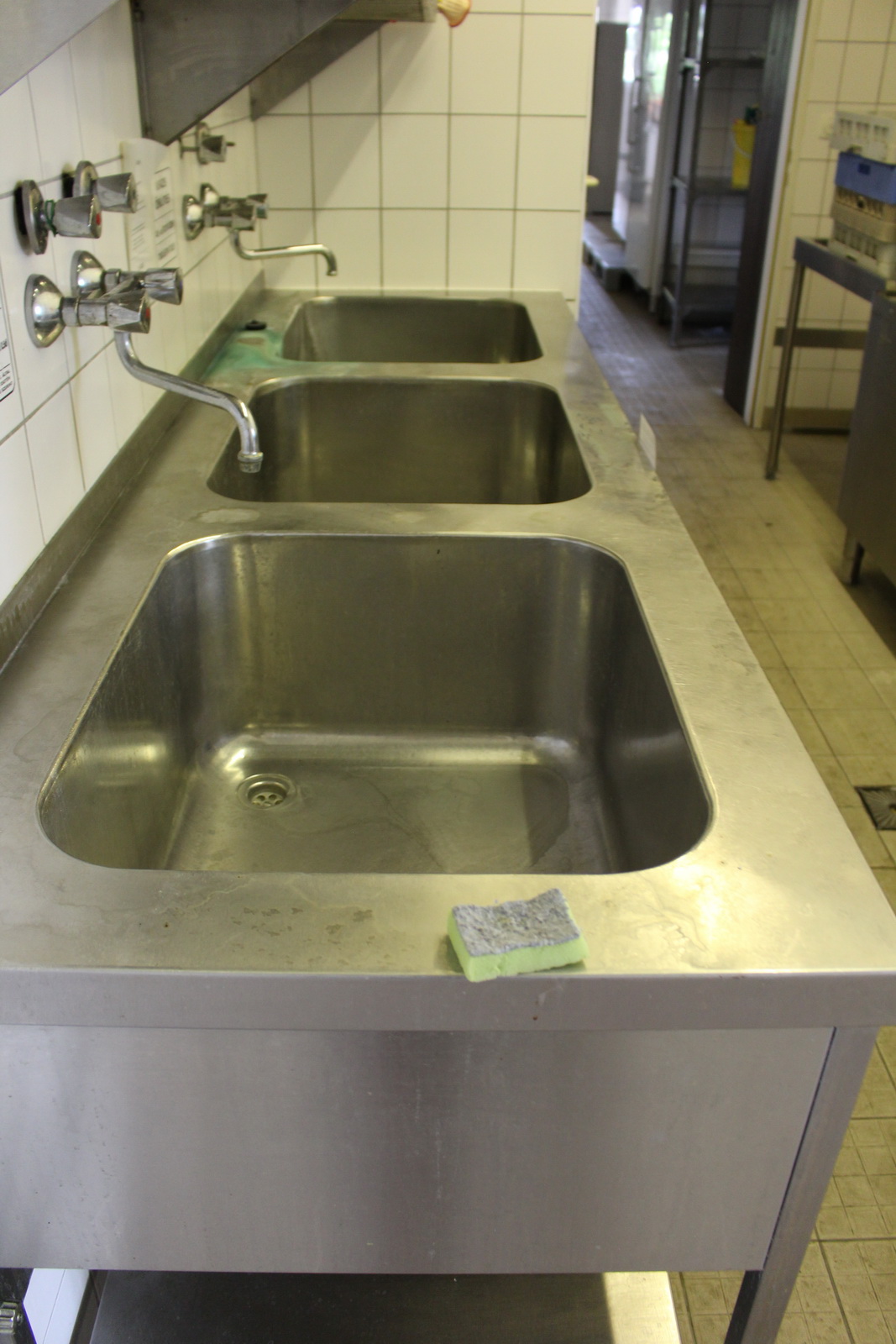 Mosogató és polc 2